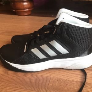 Adidas Cloudfoam Ilation Basketball Shoe 7.5 NWOT